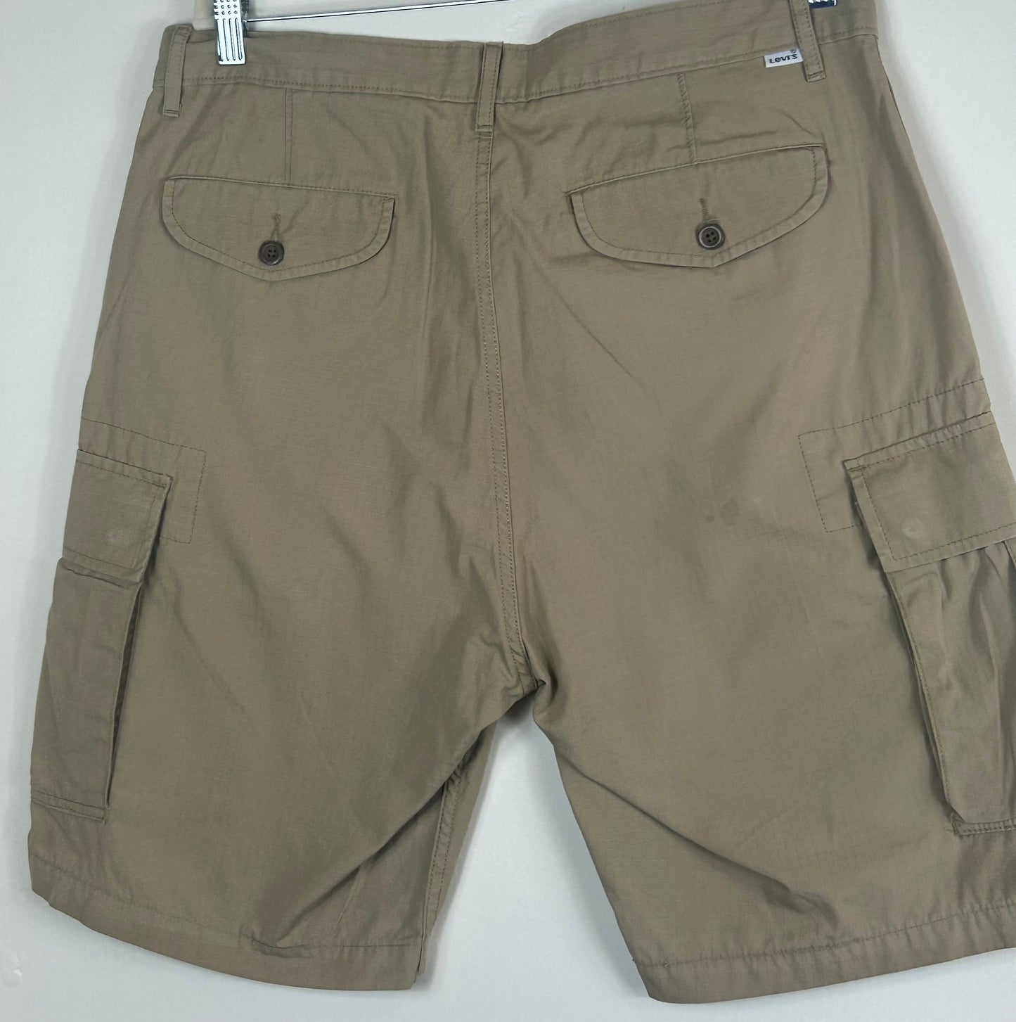 Beige LEVIS Gents Cargo Shorts