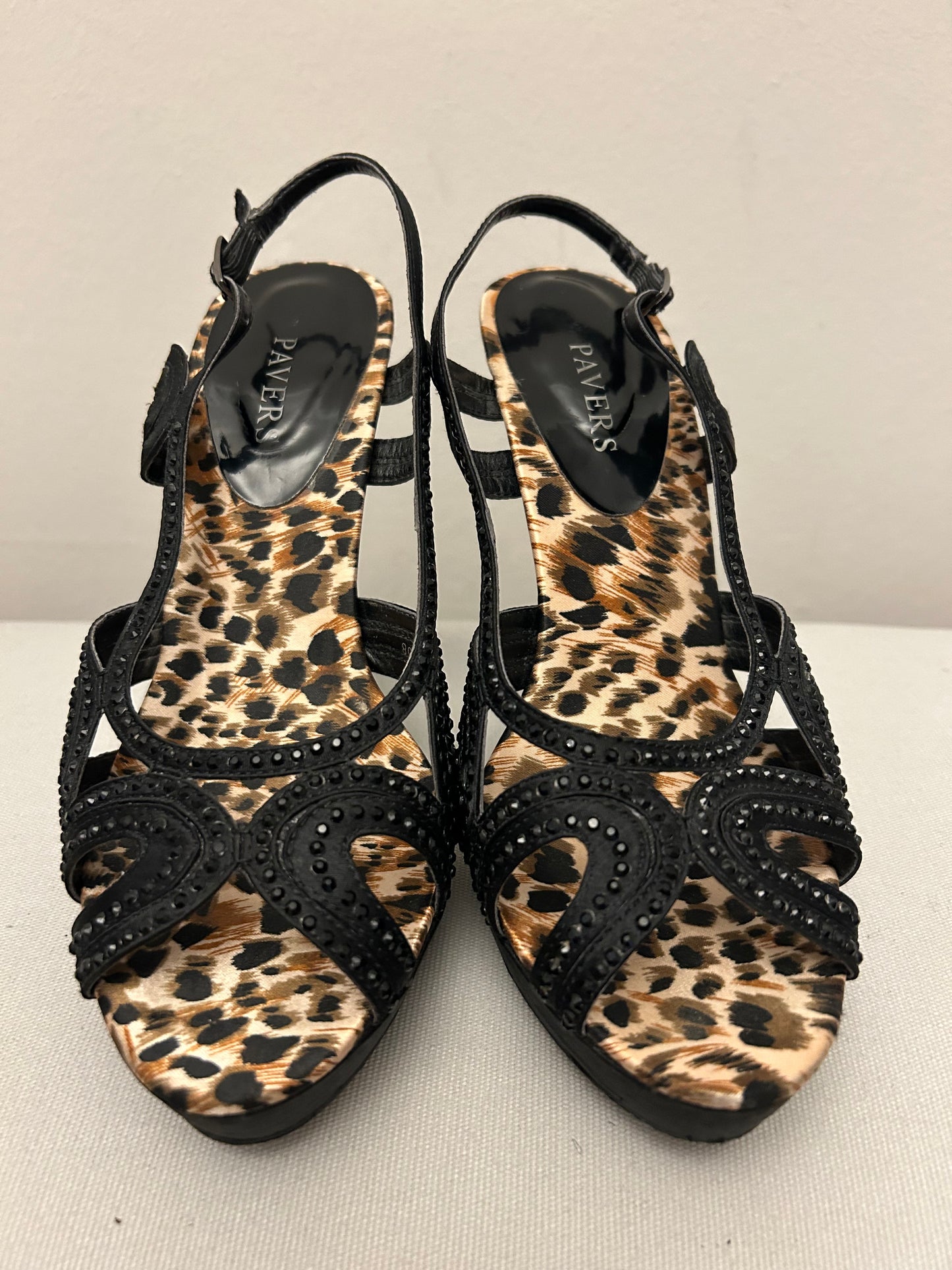 Black Pavers Strappy Sandals