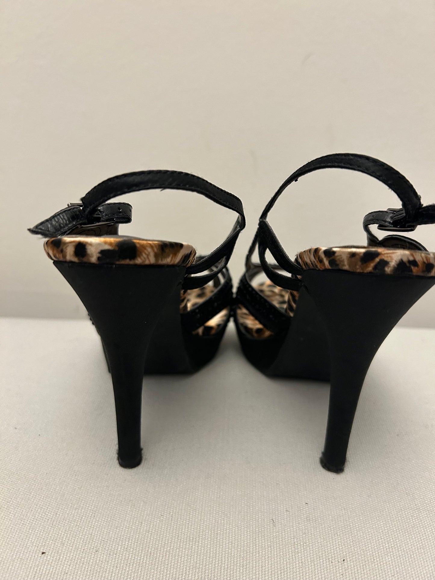 Black Pavers Strappy Sandals