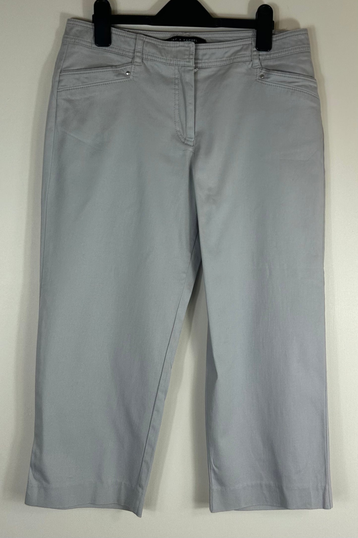 Pale Grey Ladies 3/4 Length Trousers