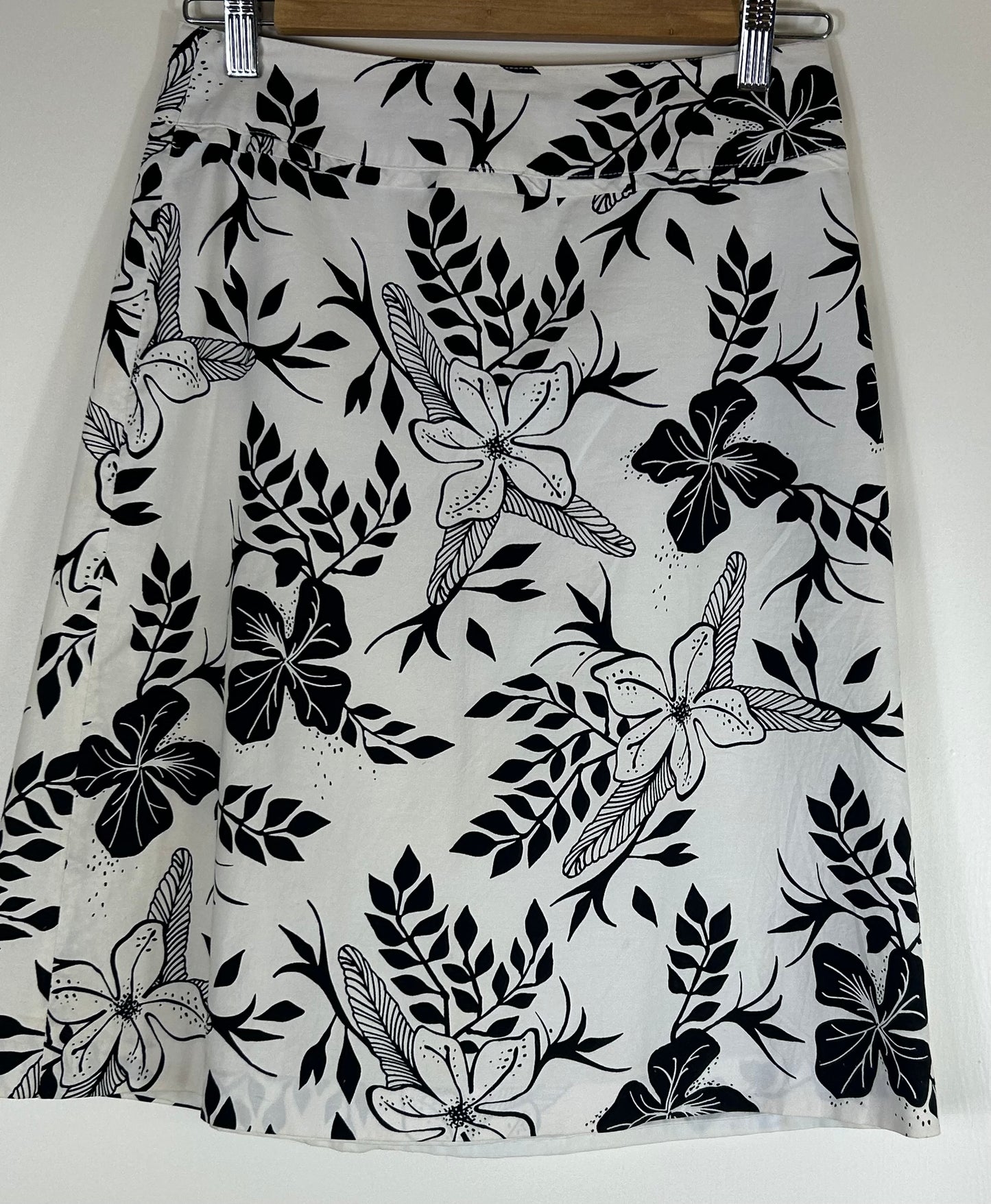 Black and White H&M Cotton Floral Pattern Skirt
