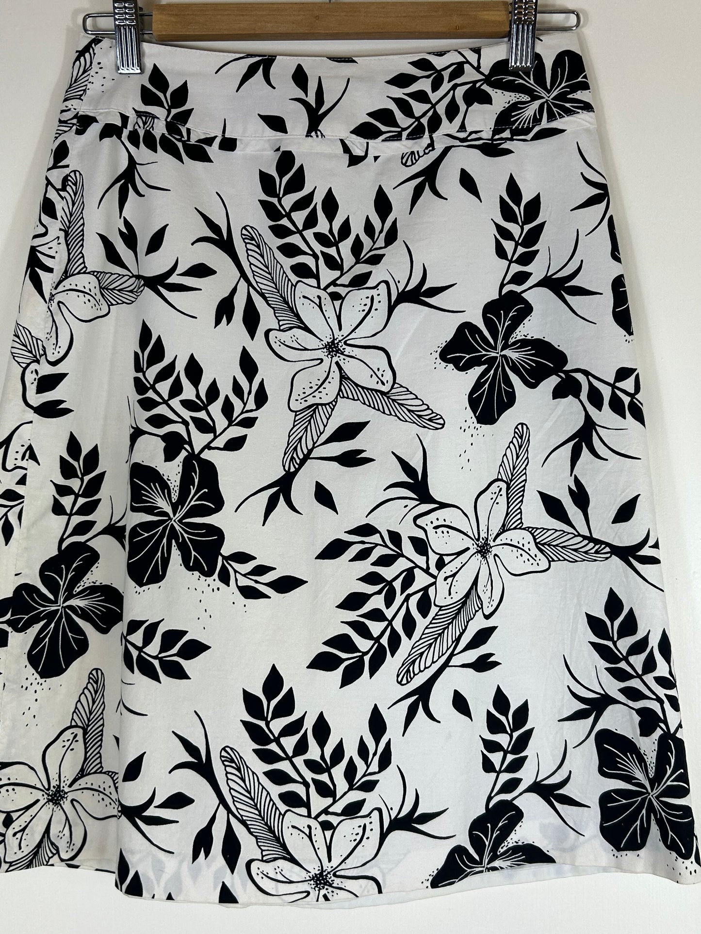 Black and White H&M Cotton Floral Pattern Skirt