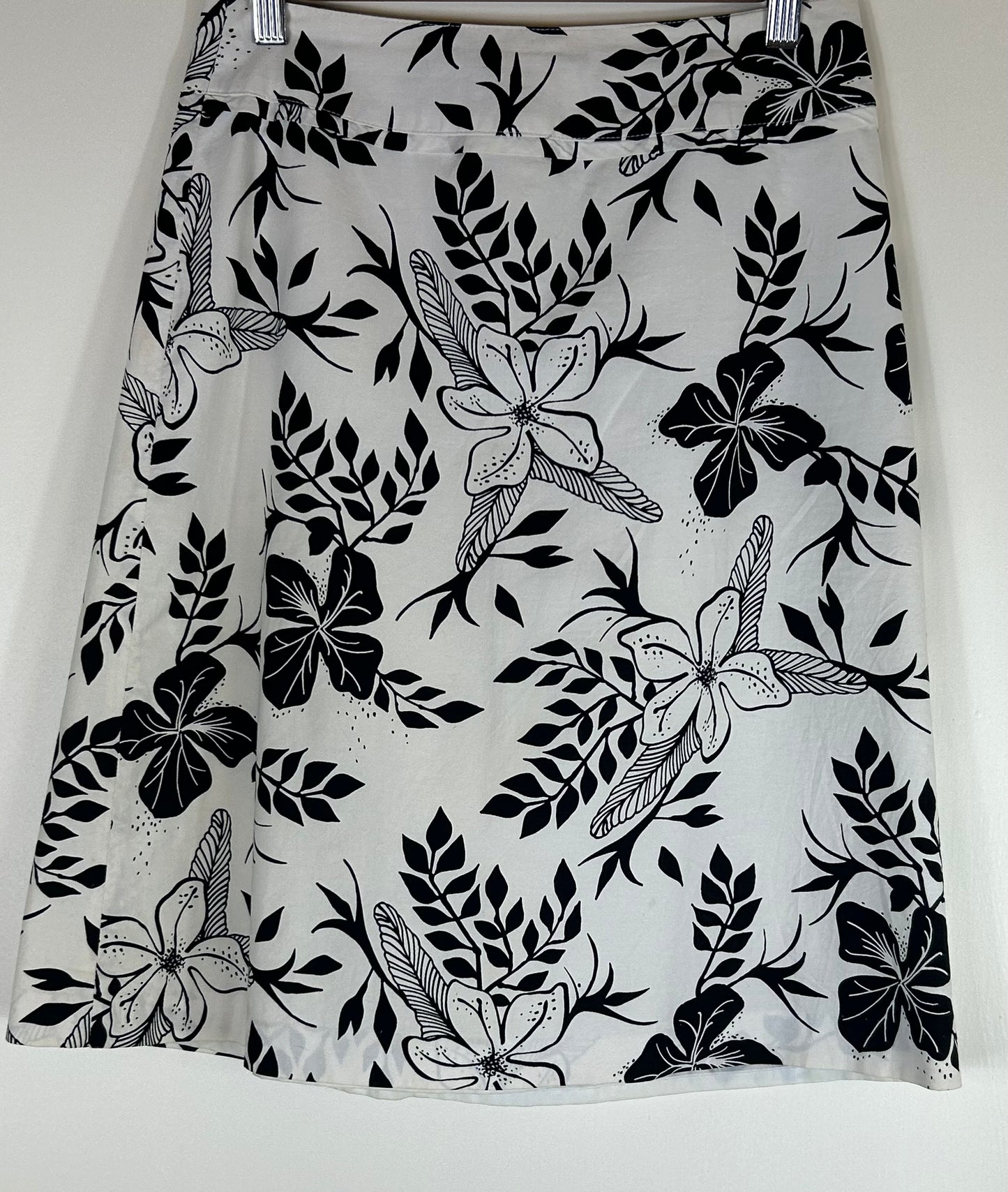 Black and White H&M Cotton Floral Pattern Skirt
