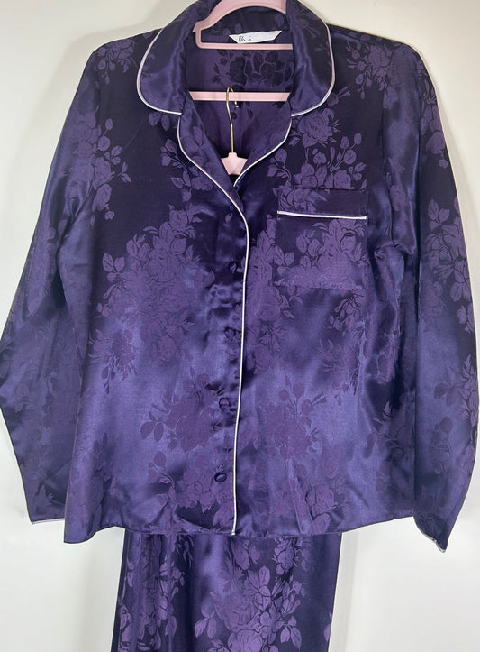 Purple Pyjamas / Nightwear with lilac piping trim