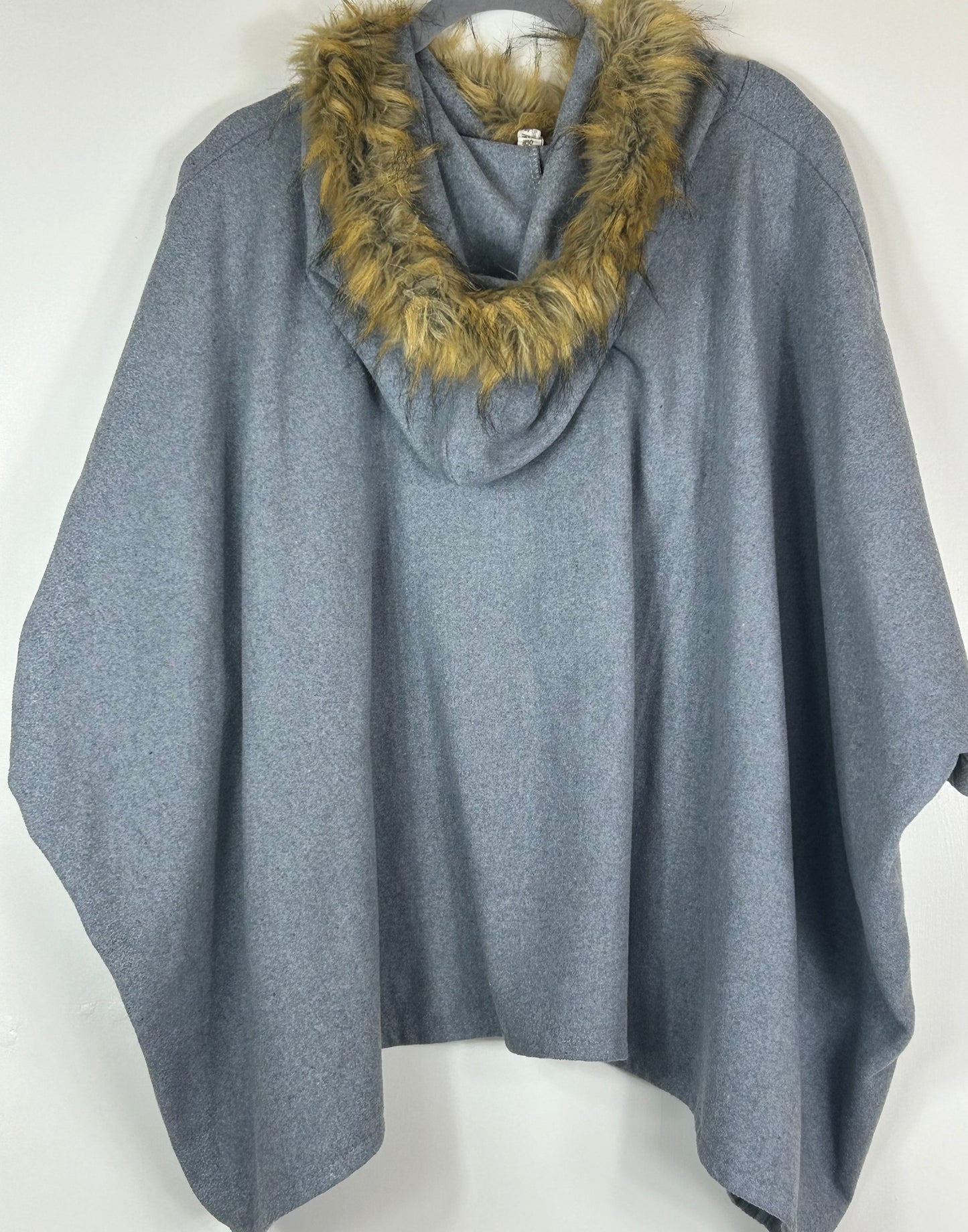 Pale Grey Ladies Cape