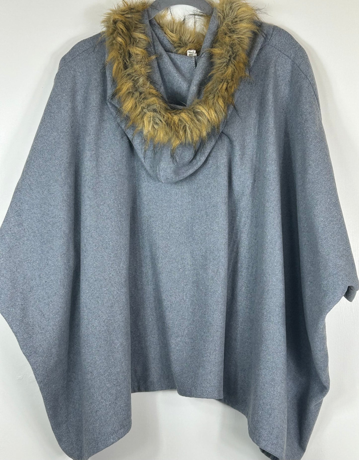 Pale Grey Ladies Cape