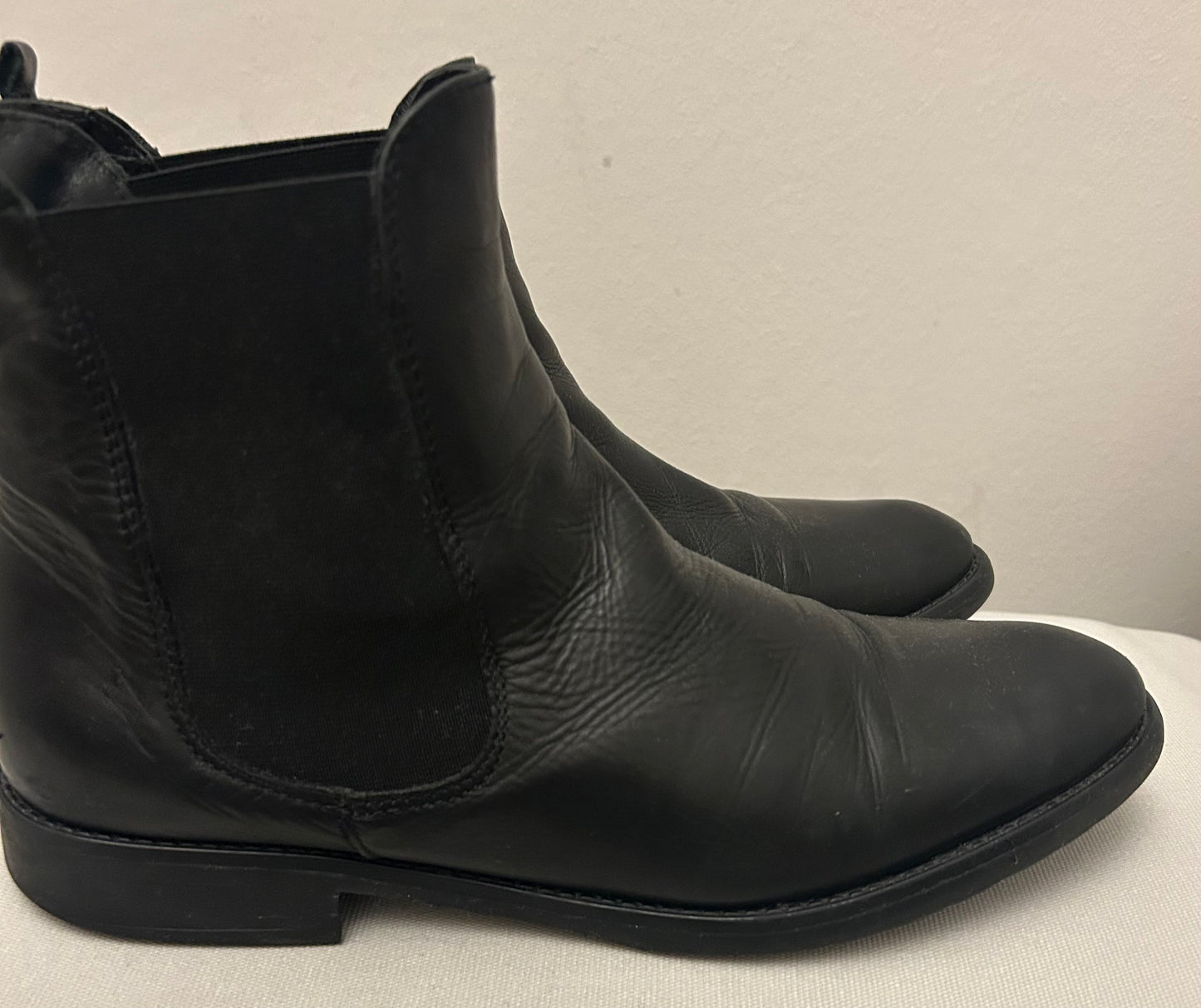 Black JONES Ladies Leather Ankle Boots