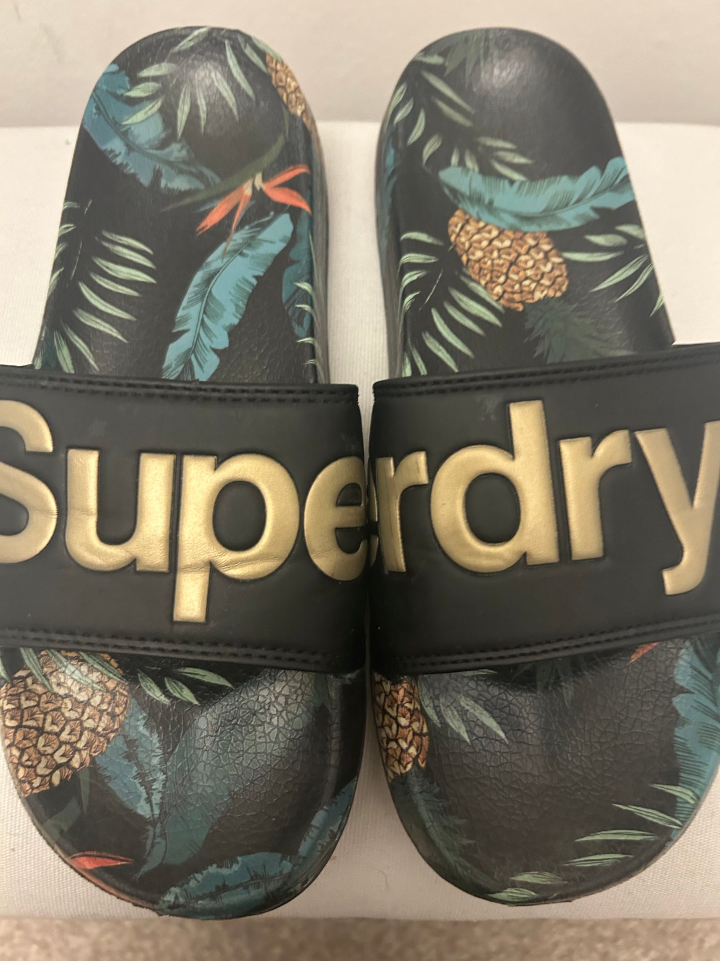 Black, Jungle & Gold Print Sliders