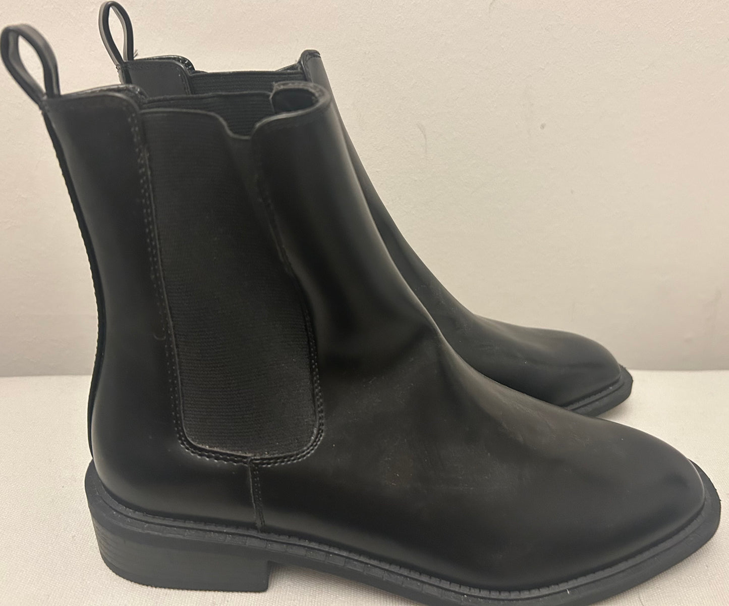 Black Chelsea Boots