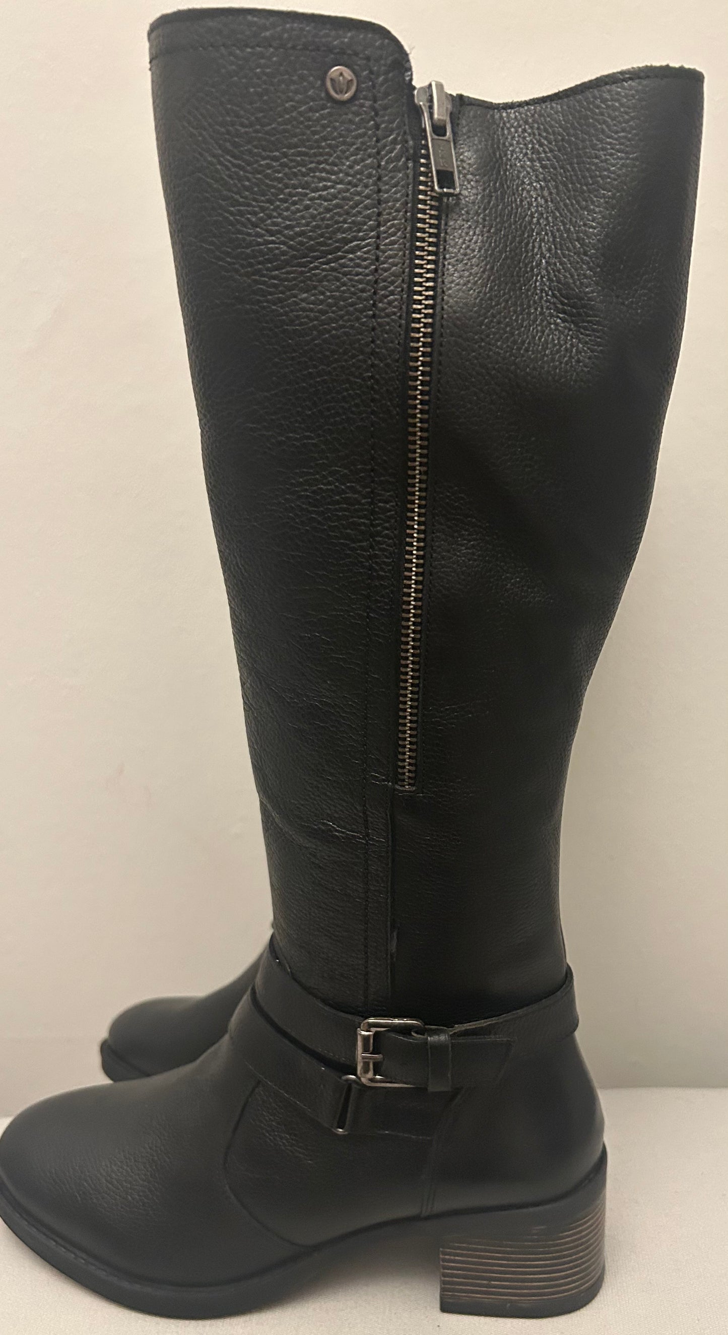 BLACK  Lotus Boots