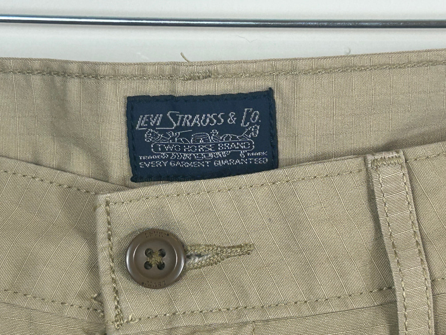Beige LEVIS Gents Cargo Shorts