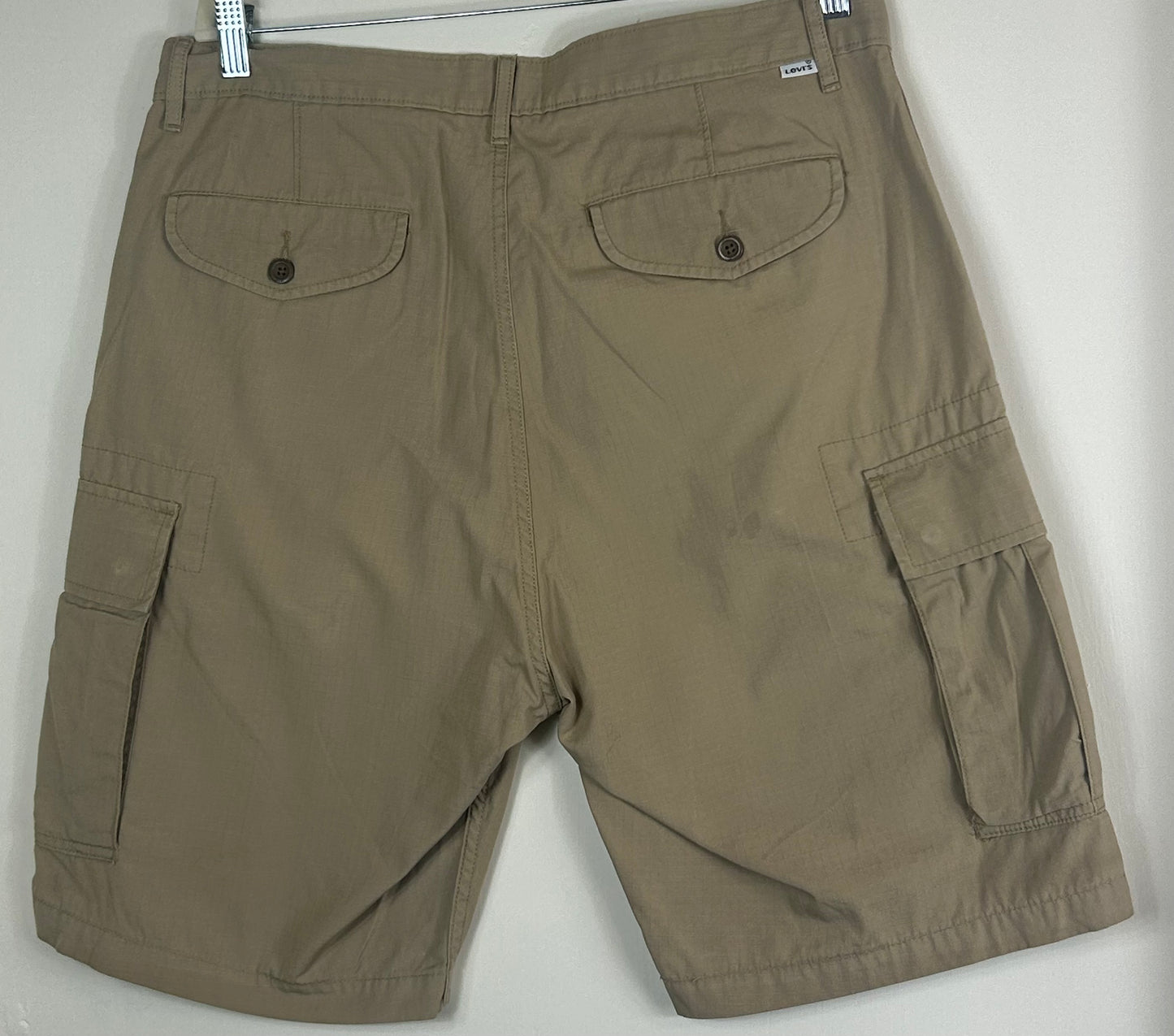Beige LEVIS Gents Cargo Shorts