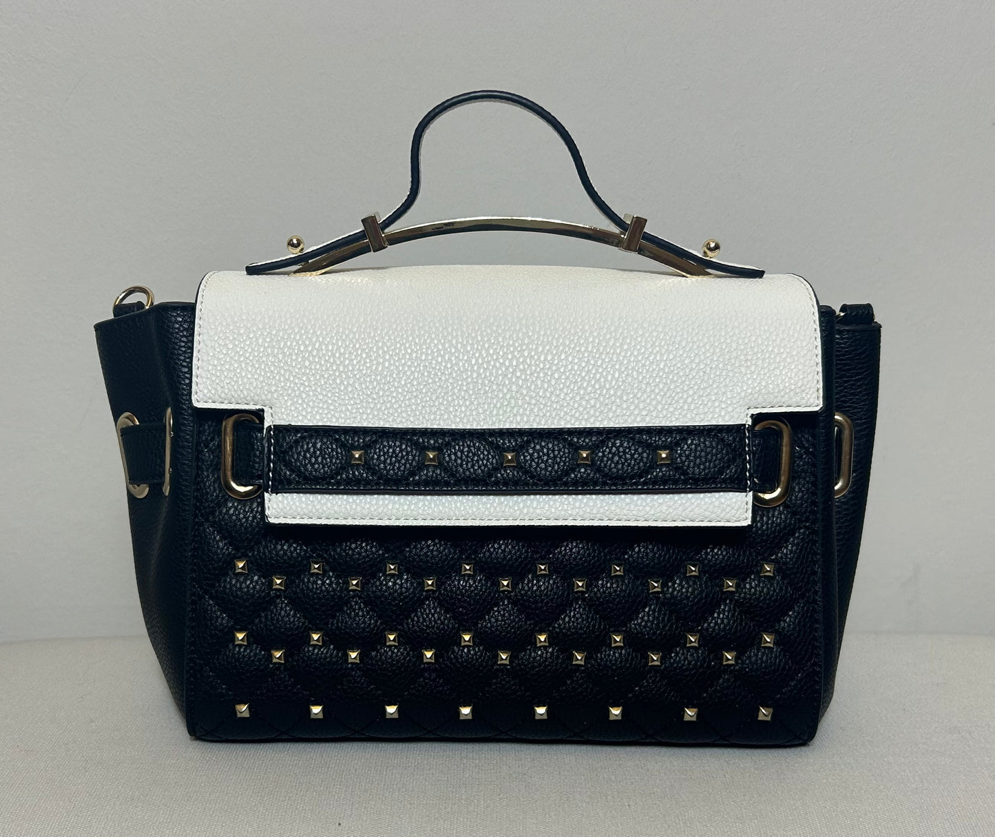 Black & white V by Very Grab Bag