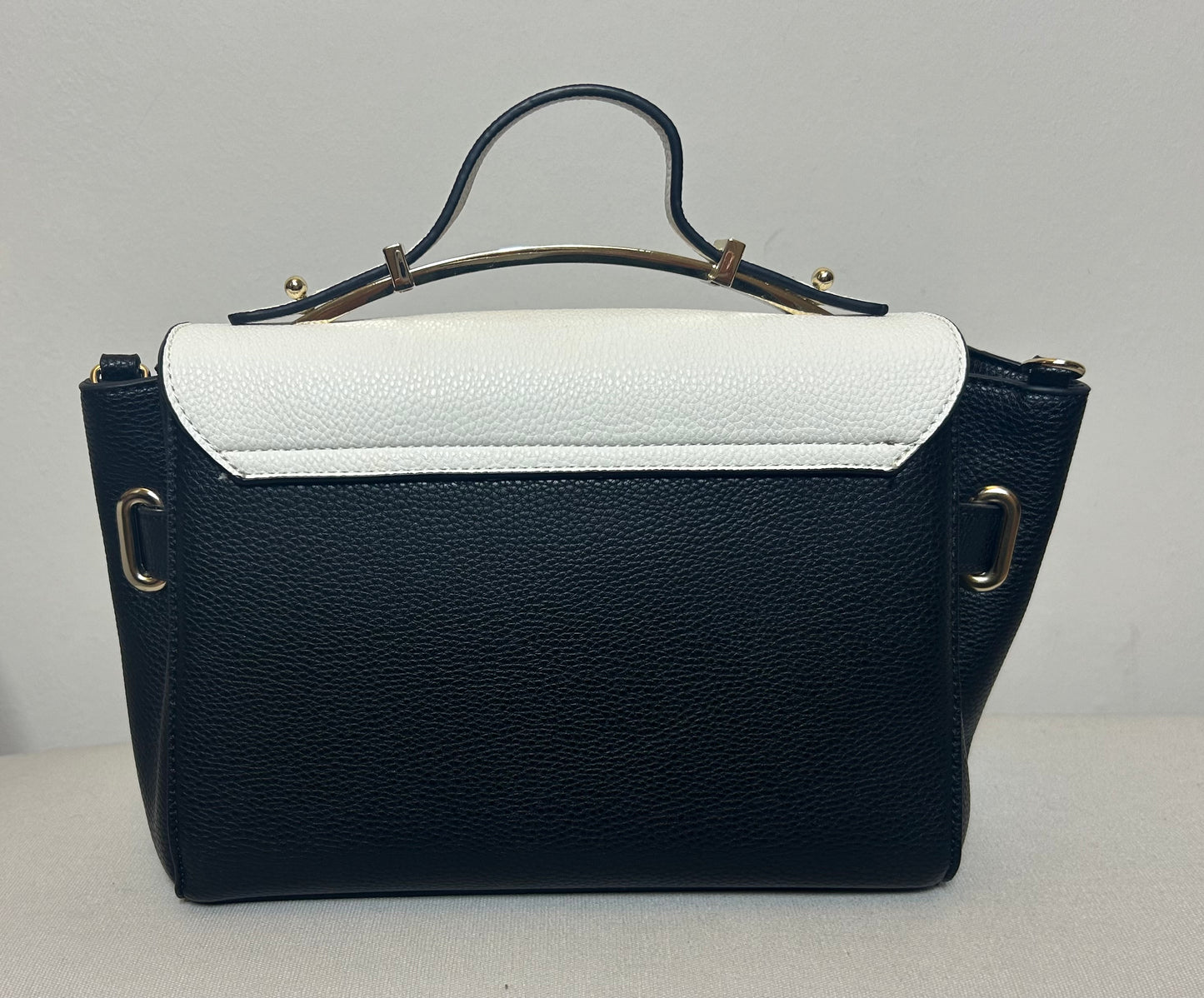 Black & white V by Very Grab Bag