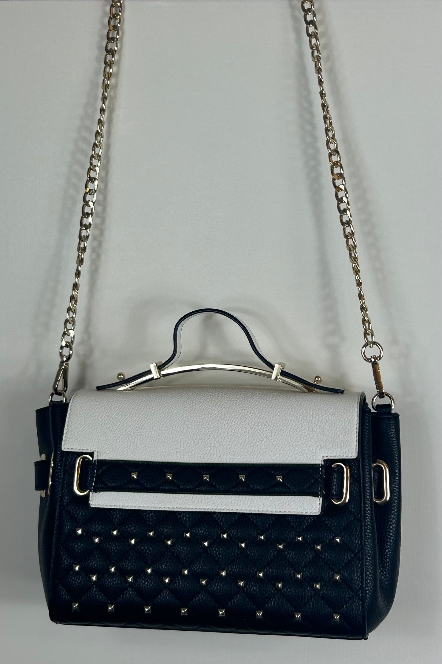 Black & white V by Very Grab Bag