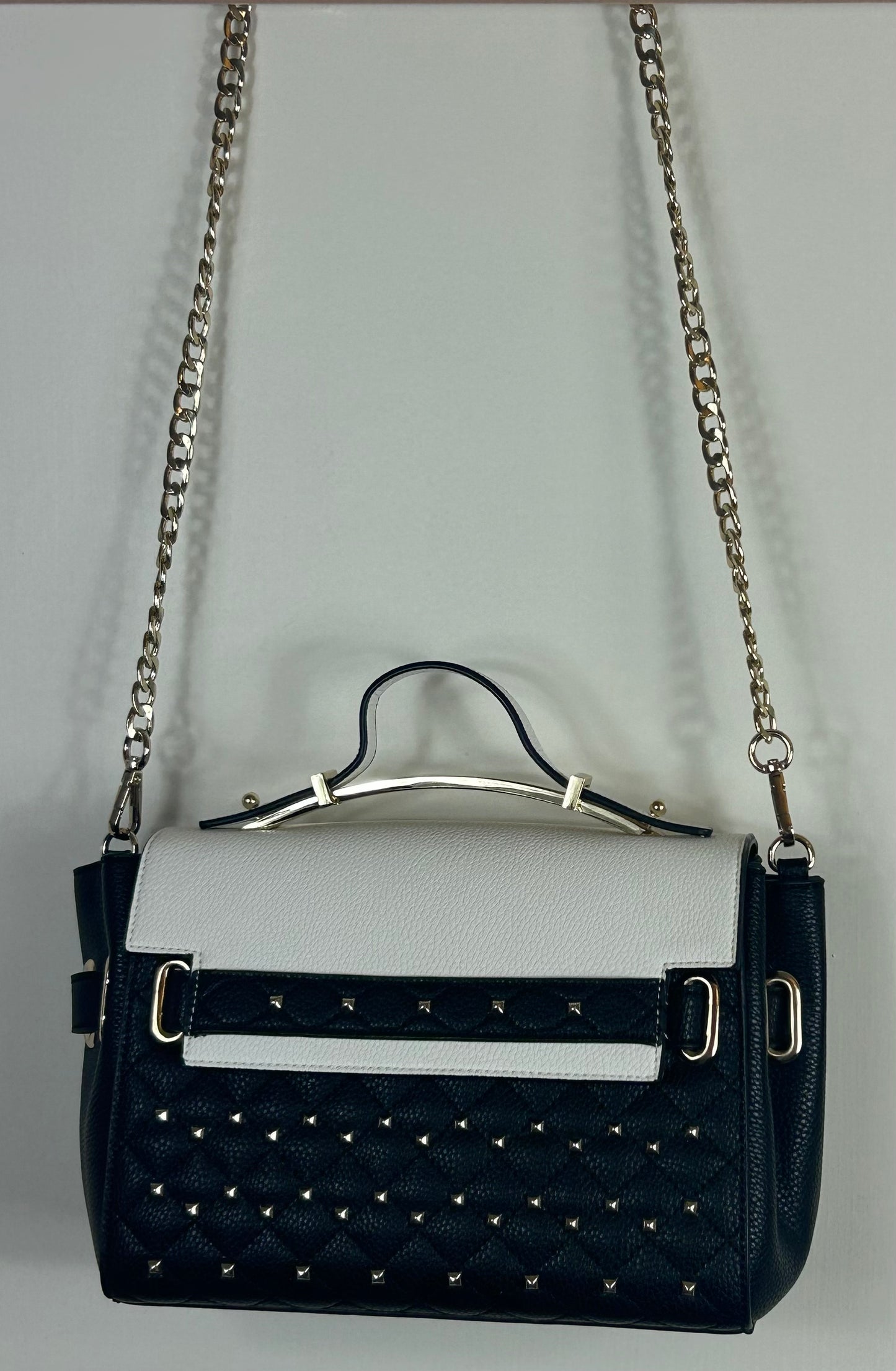 Black & white V by Very Grab Bag