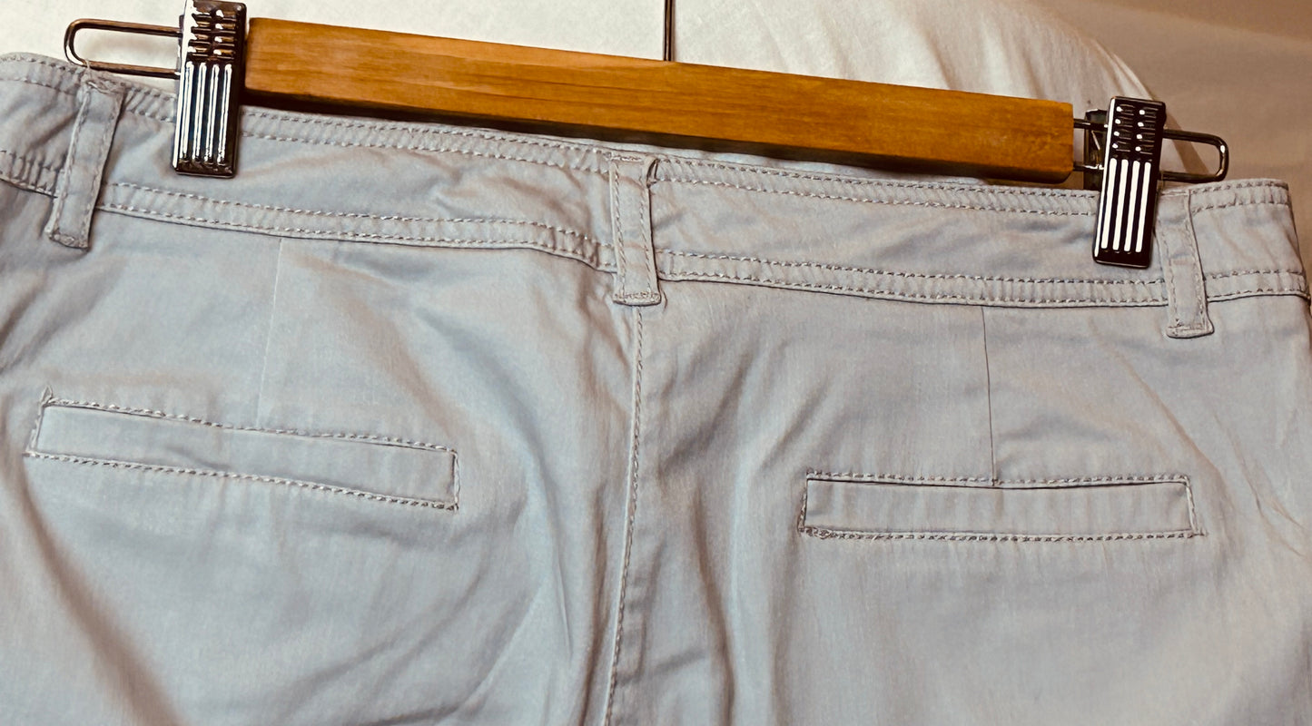 Grey Cotton 3/4 Length Trousers