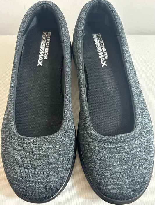 Dark Grey Sketchers Flat Shoes